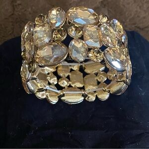 Gold Crystal Stretch Bracelet - Elegant Women’s Jewelry